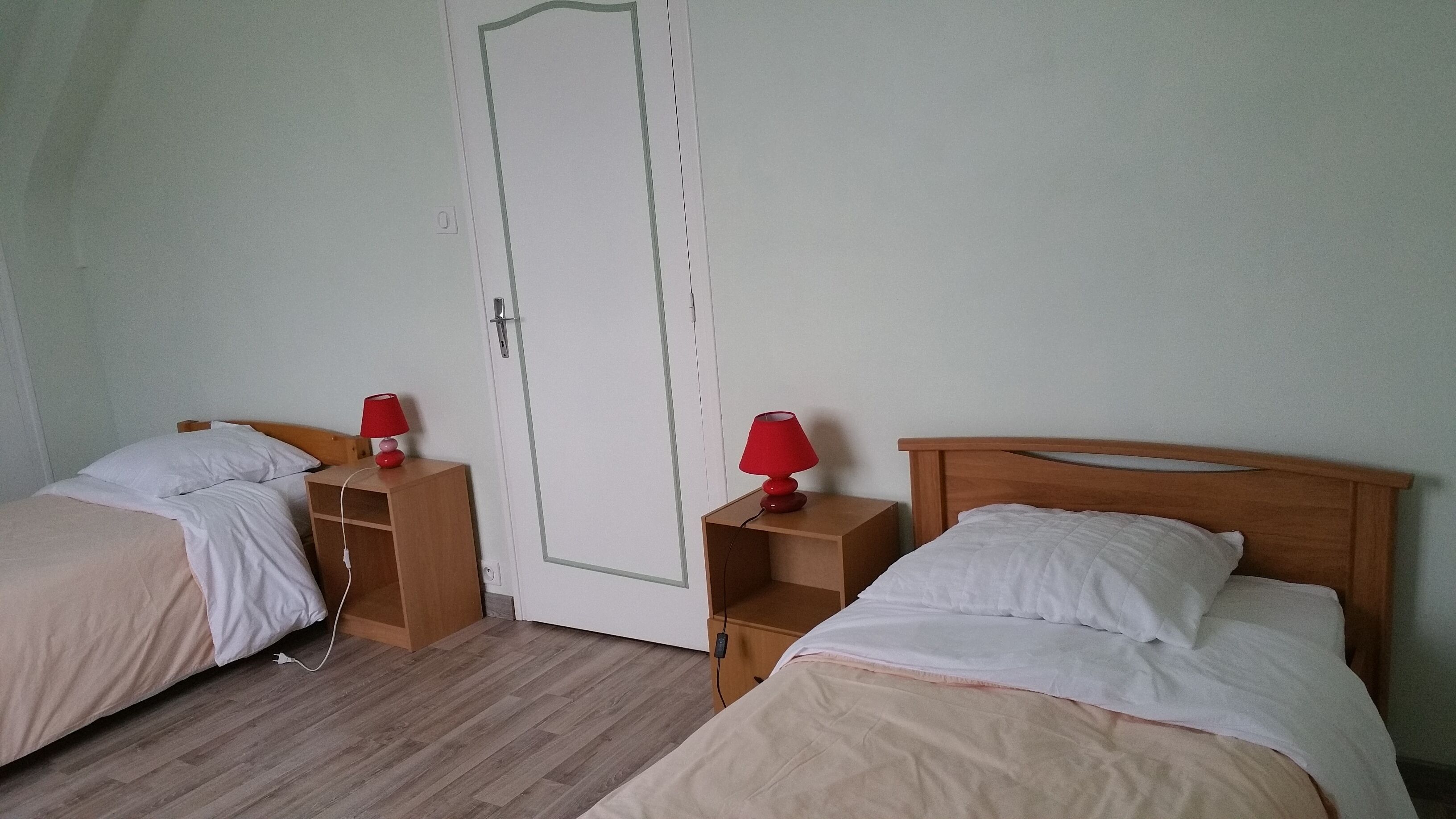 4 soverom, strykejern/-brett, reiseseng for barn og wi-fi (inkludert)