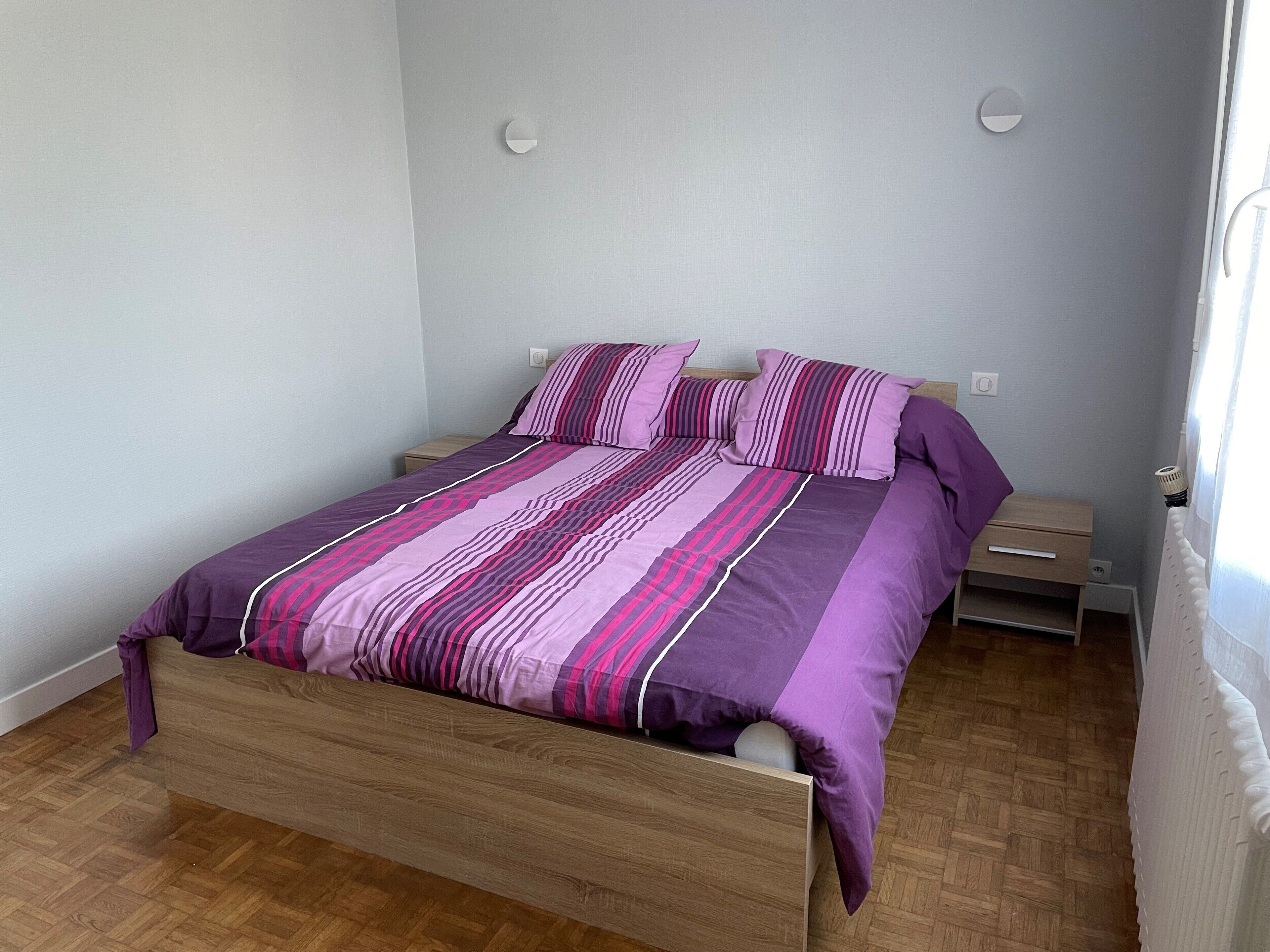 4 chambres, fer et planche à repasser, lit parapluie, Wi-Fi gratuit