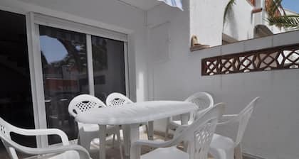 Cozy house located just 1 minute from Riells beach.