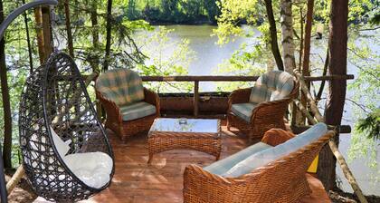 The Hideaway Ash Log Cabin am Trnavka See, Wald und Berge, tierfreundlich