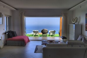 4 chambres, fer et planche à repasser, lit parapluie, Wi-Fi gratuit