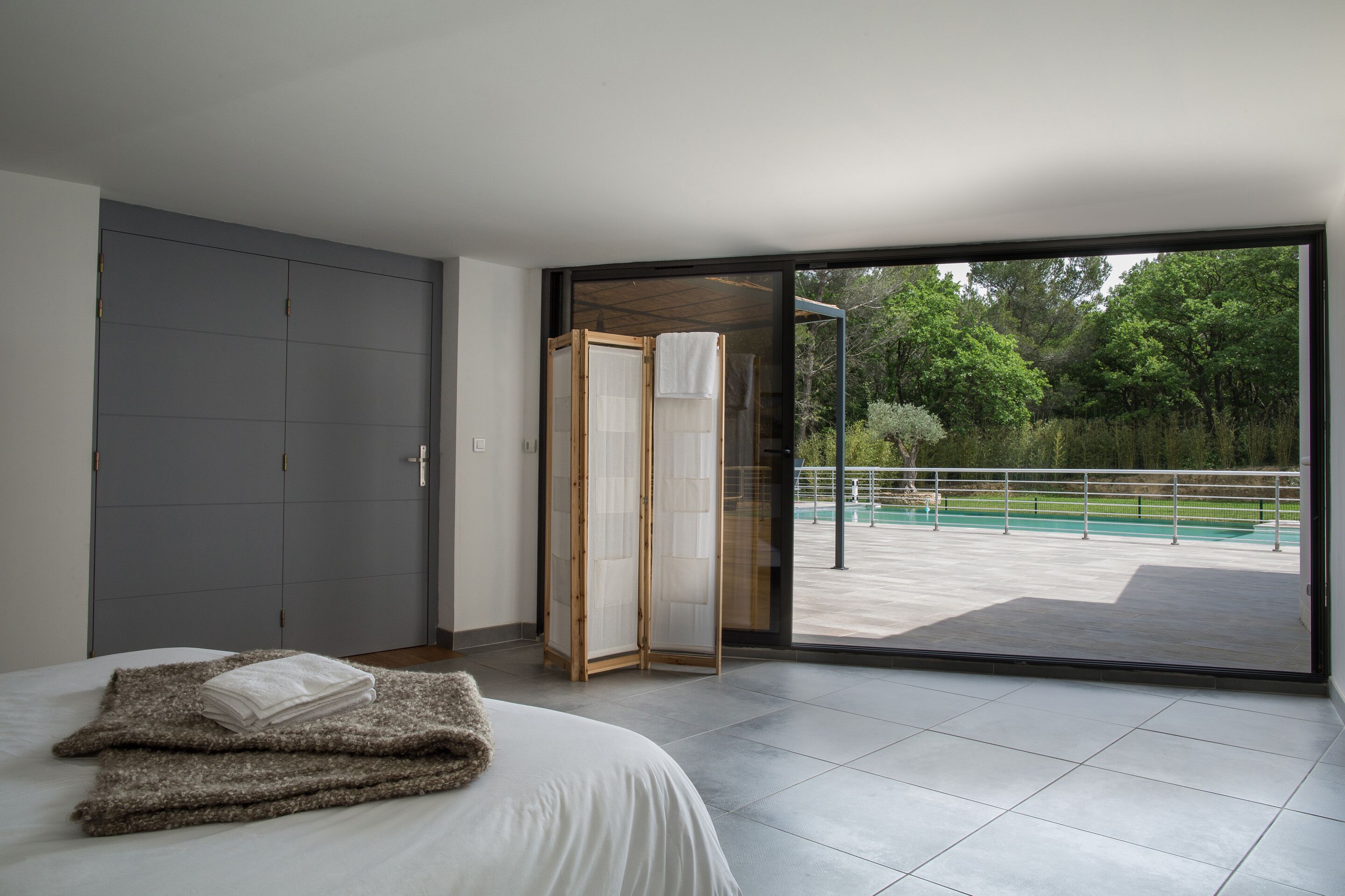 6 bedrooms, in-room safe, iron/ironing board, WiFi