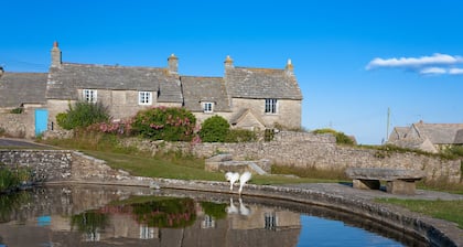 Upea 5 makuuhuoneen talo, josta on upeat merinäkymät Nr Sandy Beaches Worth Purbeck