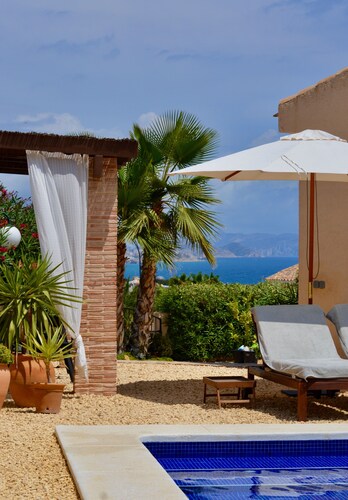 NEW -  Luxury Villa Agatha private pool