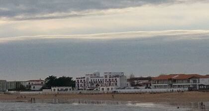 Vendée villa, 2 bedrooms, 500m from shops, 1km from town center, 7km from beach