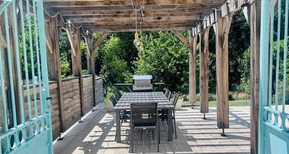 Traditional Charentais villa near Cognac, with private heated pool and garden