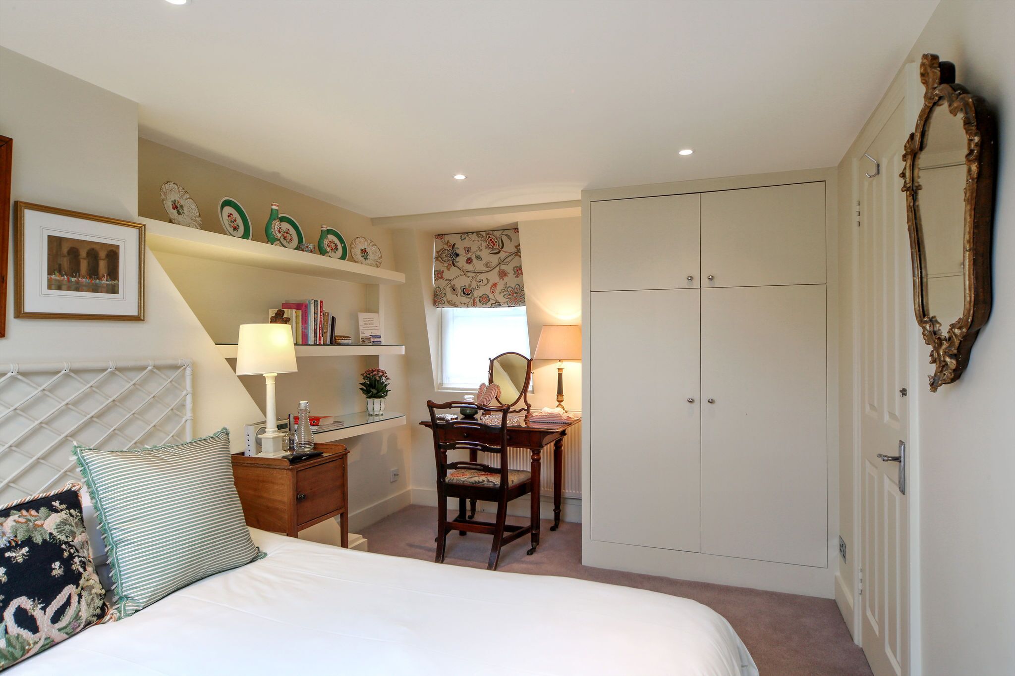 Comfortable double bedroom with ensuite bathroom, sitting room & roof terrace