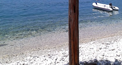 Sea view VILLA, private pool, 200 m to the beach, BBQ, palms, oak trees
