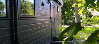 Holiday bungalow "Huisje-24" in wooded area (12 persons)