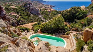 Unclassified image, 3 of 41, button - Villa Josephine with pool in Costa Paradiso (Costa Paradiso)
