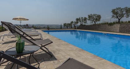 House Ansietta swimming pool, whirlpool, lounge, picnic area wi-fi air conditioning