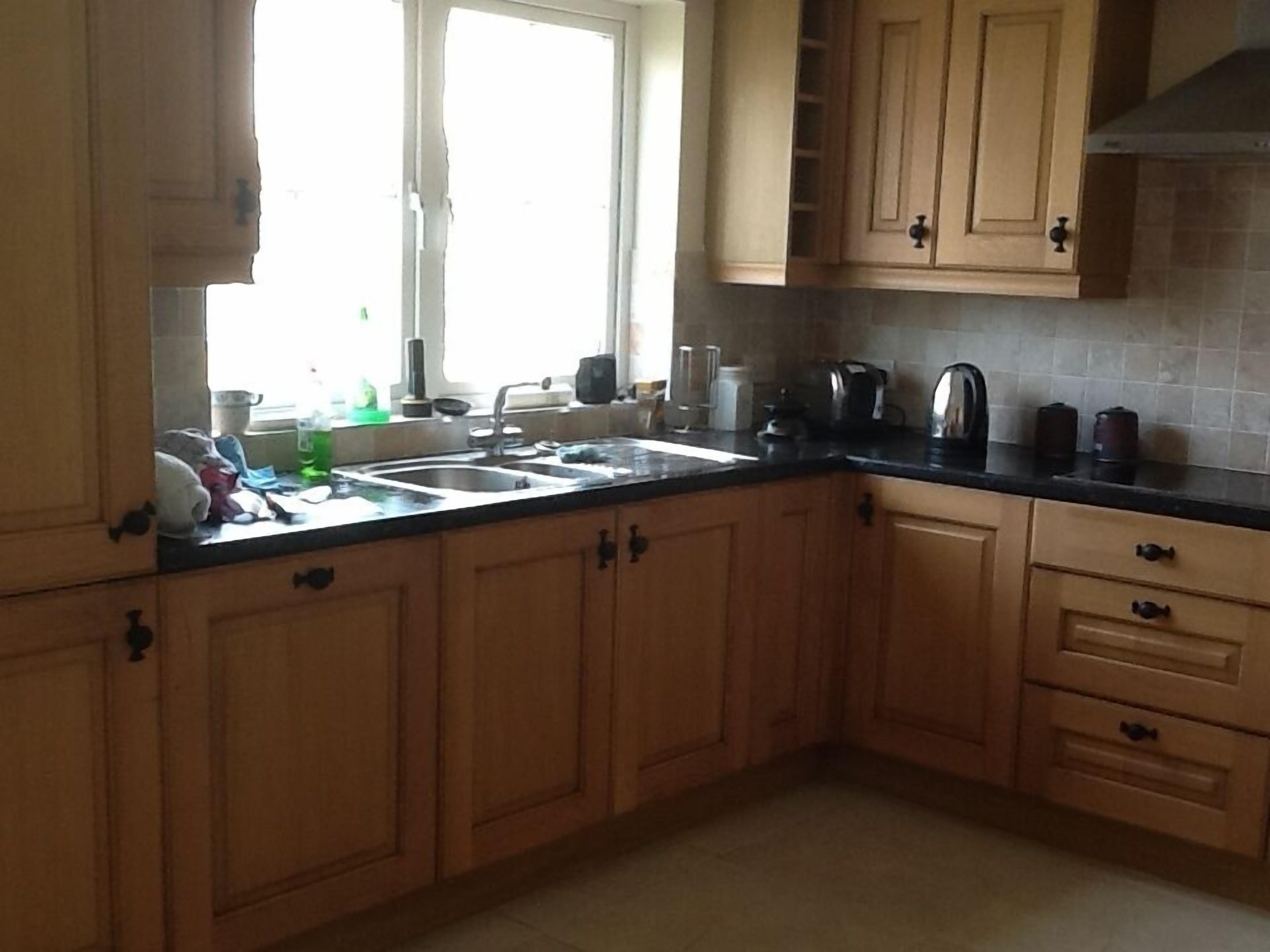 Close to Beach & Local Shops. Family & Pet Friendly. Knock airport 1 hr away