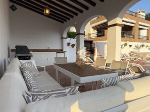 Outdoor dining - 5 Bedroom 3 en-suite hot tub & 15m pool (Frigiliana)