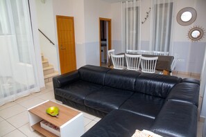 TV - Macenas house with private pool (Almeria)
