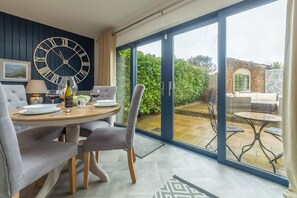 Dining - Little Star, Ringstead, Norfolk (Ringstead)