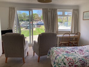 1 soverom, wi-fi (inkludert) og sengetøy