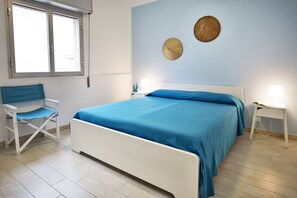 3 slaapkamers, een strijkplank/strijkijzer, beddengoed