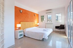 6 bedrooms, iron/ironing board, travel crib, free WiFi