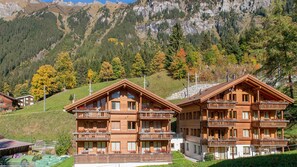 Esterni