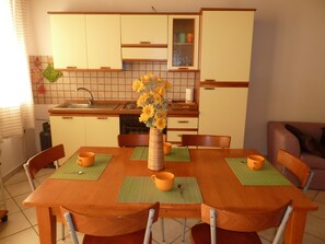 Dining - Large apartment on the beach (san vero)