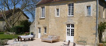 LA VILLA Escuris - Manor History of the XVIII century