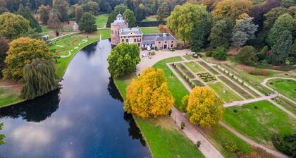 Schöne Villa in der Mitte des Waldes mit viel Privatsphäre