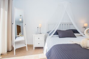 4 室のベッドルーム、アイロン / アイロン台、インターネット、ベッドシーツ