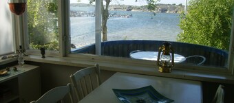 A summer cottage on the west coast of Gothenburg archipelago with private beach