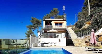 A Sunny Oasis of Privacy , Calm&Glam near Sitges and Barcelona