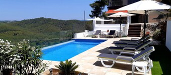 A Sunny Oasis of Privacy , Calm&Glam  near Sitges and Barcelona