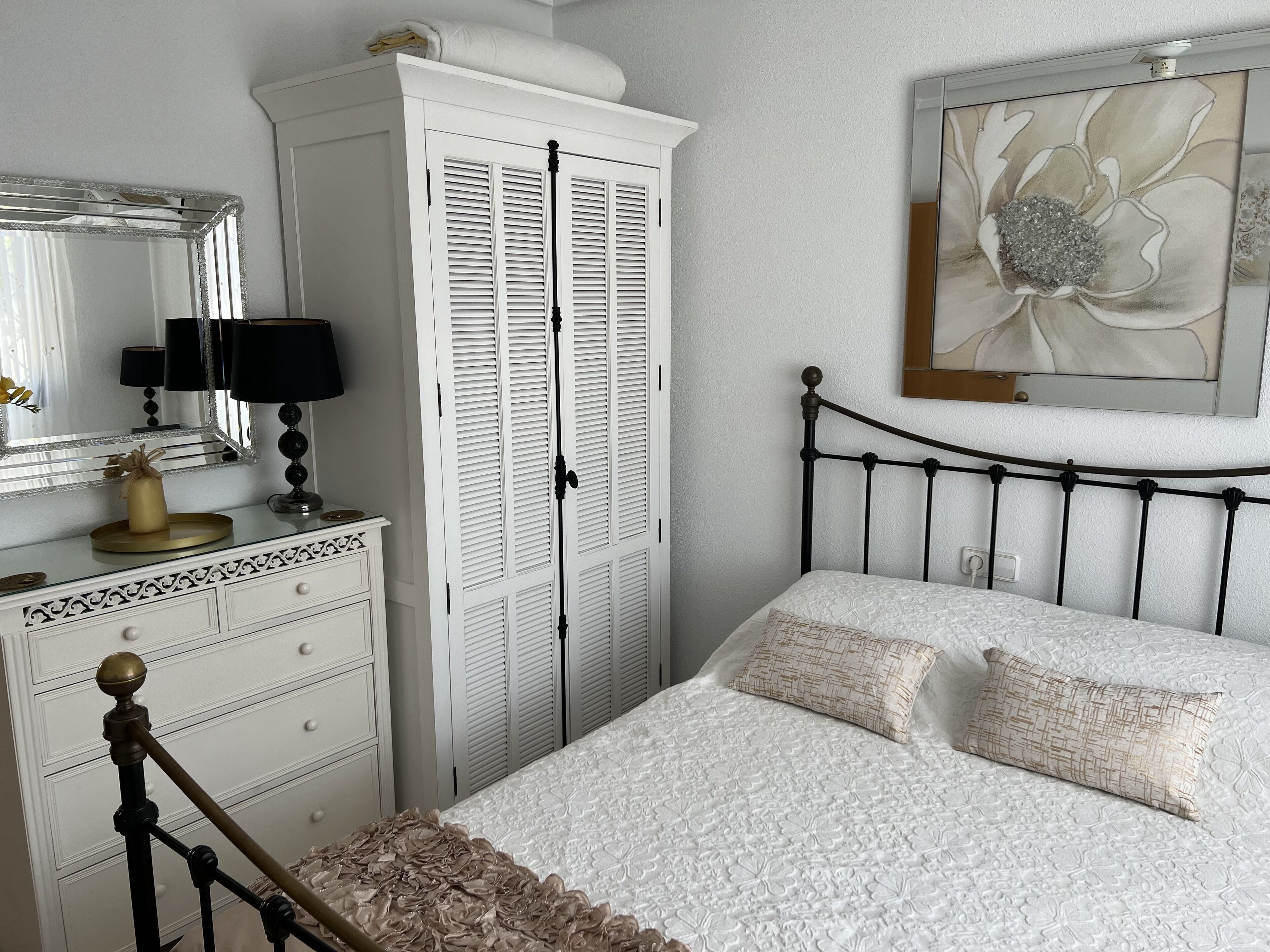 Outstanding Contemporary Styled Two Storey House