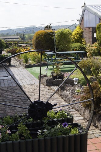 Birchenfields Family Friendly Cottages, Play Barn for all Ages and Summer Hous