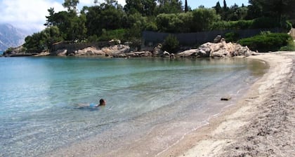 Asfoldelia: holiday, sea and relax in elegant apartment