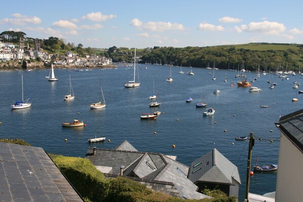 Marina - Cottage (2 bedrooms - 3 beds) Polruan Fowey-stunning views over the estuary+sea (Polruan)