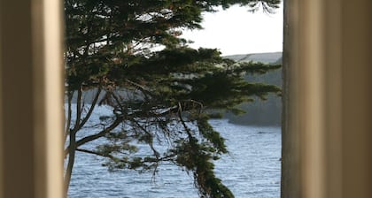 Mökki unessa paikalla Polruan lähellä Fowey on upeat näkymät