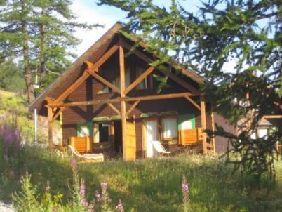 Magnificent chalet in the heart of the mountain, breathtaking view