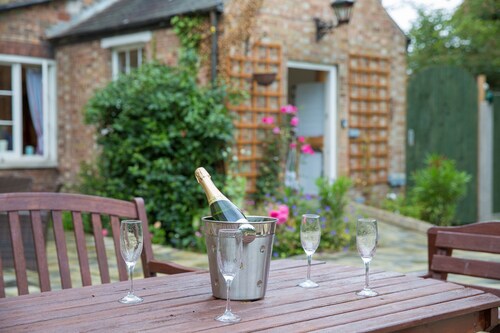 The Grange Manor House, Norfolk - perfect for large family gatherings.