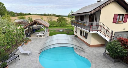 Typisches Landhaus - Hirtzbach