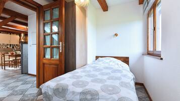 2 chambres, fer et planche Ă repasser, Wi-Fi gratuit, draps fournis
