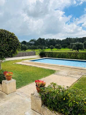 Outdoor pool - Rustic finca in a very quiet area surrounded by forest, between Pollença and Alcúdia (Pollença)