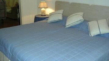 1 chambre, coffres-forts dans les chambres, fer et planche Ă repasser