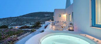 Außergewöhnliche Privatvilla für einen erholsamen und ruhigen Urlaub mit atemberaubender Aussicht