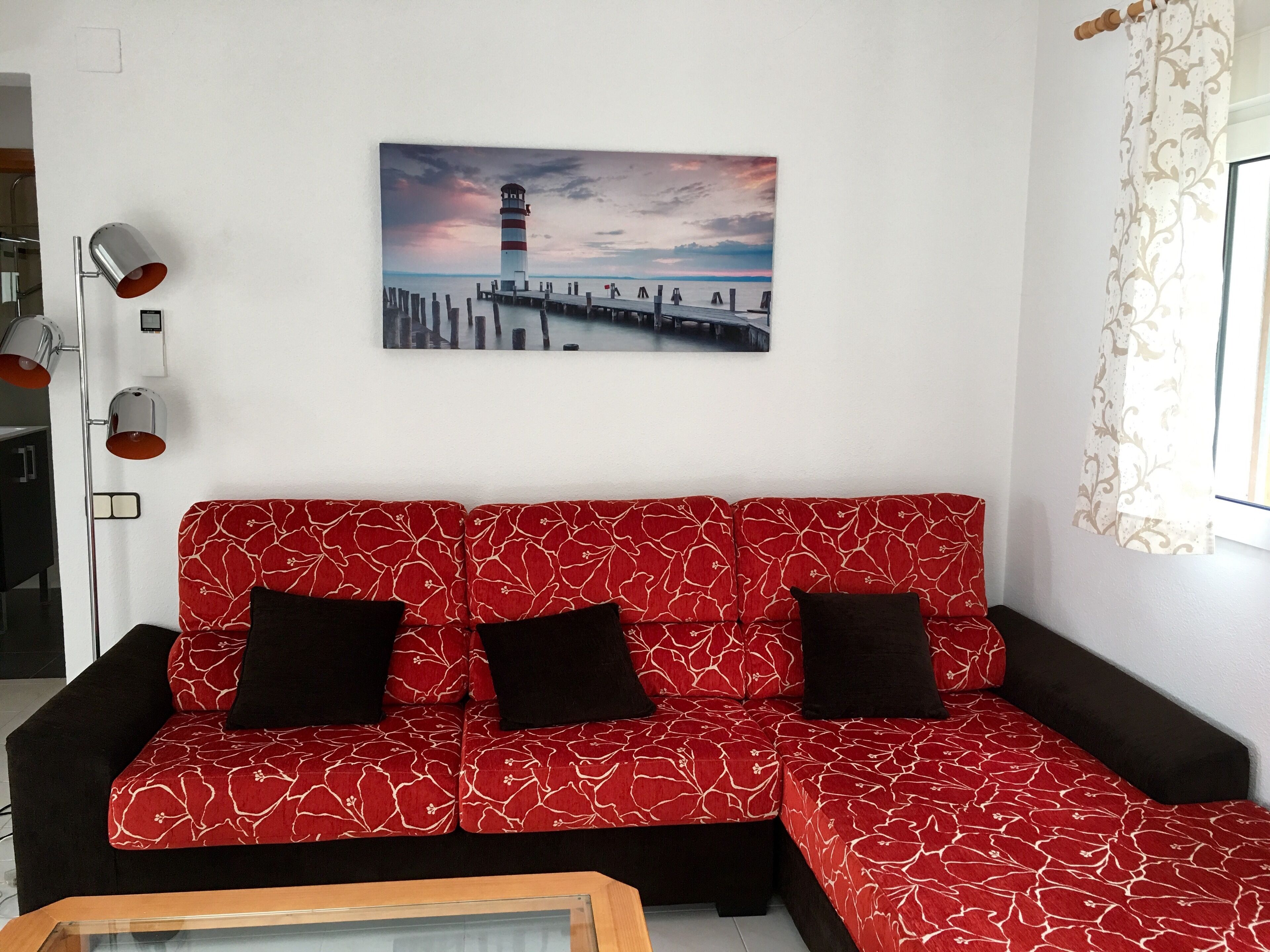 Villa con aire acondicionado de 2 dormitorios con WiFi y piscina privada en el hermoso jardín