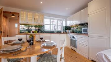 Microondas y lavavajillas