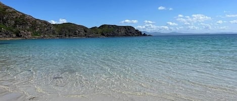 Una spiaggia nelle vicinanze