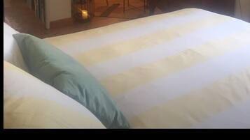 2 chambres, fer et planche Ă repasser, lit parapluie, Wi-Fi gratuit