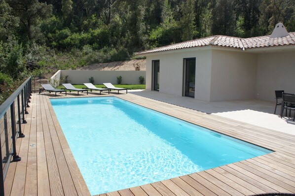 Outdoor pool, a heated pool