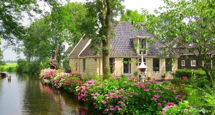 Nuevo !! Casa, con excelentes vistas sobre el agua y tierras de cultivo, 10 min a Amsterdam