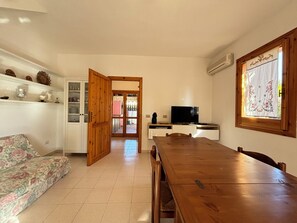 Interior - PRIVATE VILLA WITH PRIVATE GARDEN (Solanas)