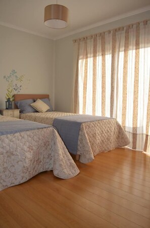 1 chambre, fer et planche Ă repasser, Wi-Fi, draps fournis